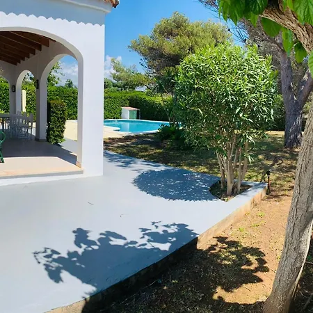 Leon 3 Bedroom Villa, Cap Dartrutx Villa