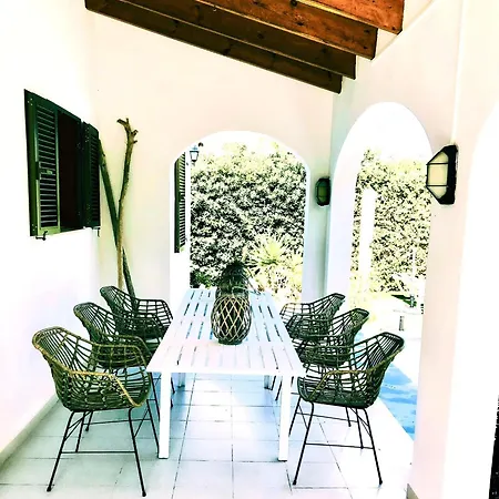 Villa Leon 3 Bedroom Villa, Cap Dartrutx