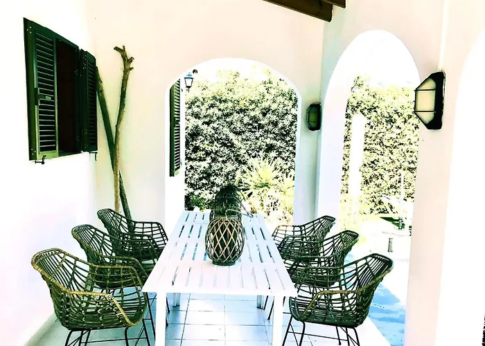 Villa Leon 3 Bedroom Villa, Cap Dartrutx