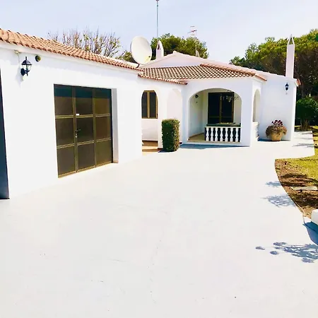 Villa Leon 3 Bedroom Villa, Cap Dartrutx Cala'N Bosch (Menorca)