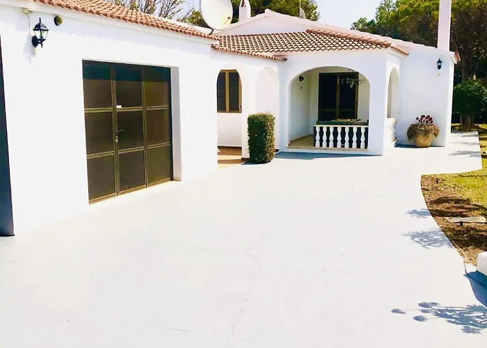 Villa Leon 3 Bedroom Villa, Cap Dartrutx Cala'N Bosch (Menorca)