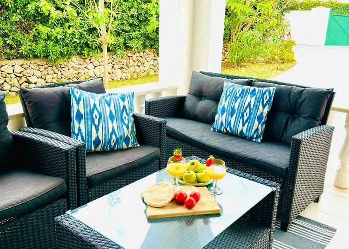 Villa Leon 3 Bedroom Villa, Cap Dartrutx *