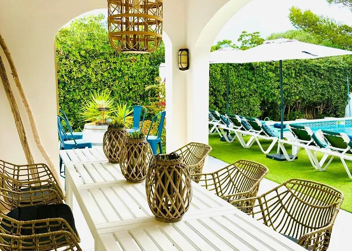 Villa Leon 3 Bedroom Villa, Cap Dartrutx